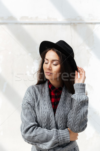 Portrait femme permanent plaisir soleil jeunes Photo stock © deandrobot