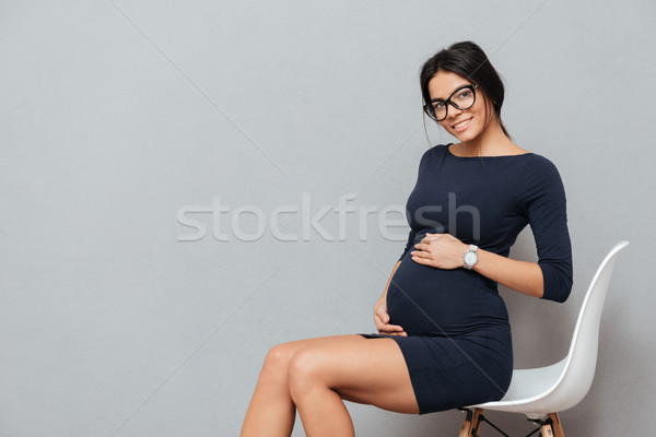 [[stock_photo]]: Heureux · enceintes · femme · d'affaires · séance · tabouret · image