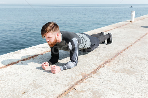男子 按 海 碼頭 健身 健康 商業照片 © deandrobot