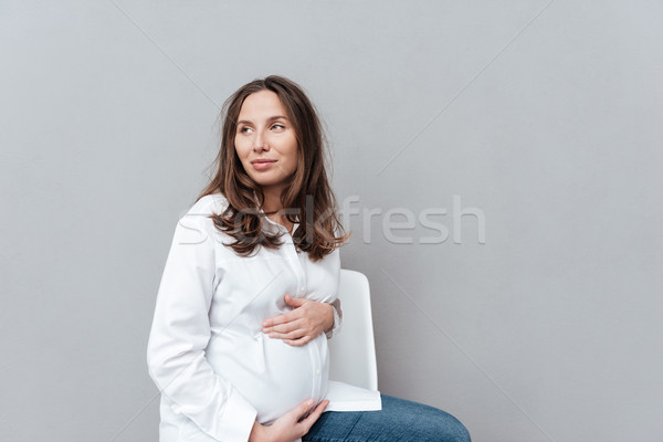 Schoonheid zwangere vrouw studio geïsoleerd grijs Stockfoto © deandrobot