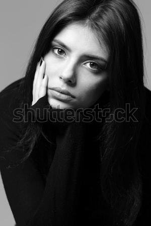 Schwarz weiß Porträt nachdenklich Frau Mädchen Stock foto © deandrobot