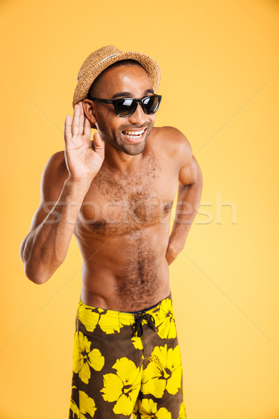 Fiatal afro amerikai férfi fürdőruha napszemüveg Stock fotó © deandrobot