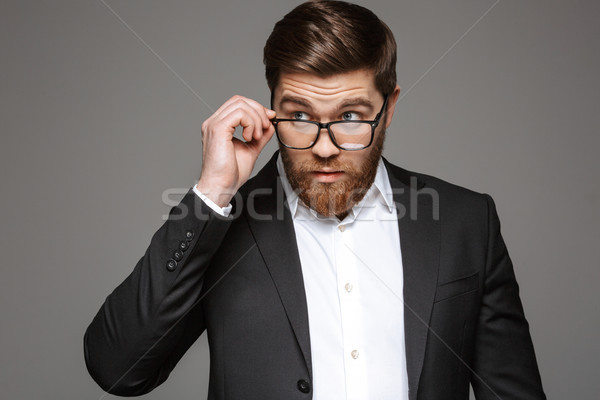 [[stock_photo]]: Portrait · jeunes · affaires · costume · posant · regarder