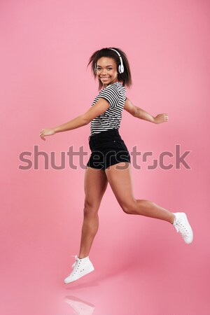 Portrait jeunes afro femme [[stock_photo]] © deandrobot