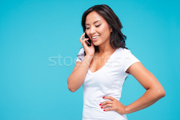 Foto stock: Belo · jovem · asiático · mulher · falante · telefone · móvel