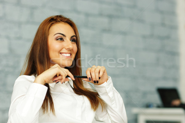 Foto stock: Feliz · mujer · de · negocios · oficina · medio · ambiente · negocios