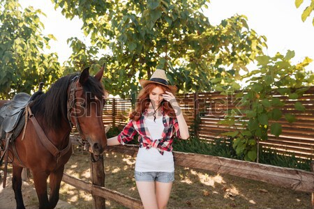 Jeune femme permanent cheval village belle [[stock_photo]] © deandrobot