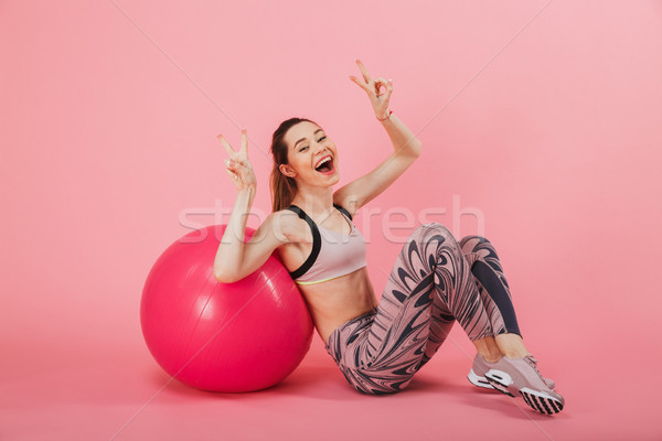 Stock foto: Glücklich · Sportlerin · Sitzung · Stock · Fitness · Ball