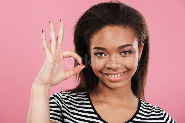 [[stock_photo]]: Portrait · satisfait · souriant · africaine · femme