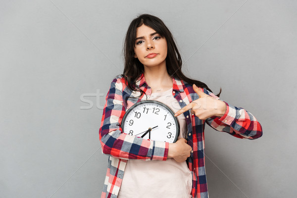 Stock foto: Unzufrieden · jungen · Dame · halten · Uhr · Hinweis