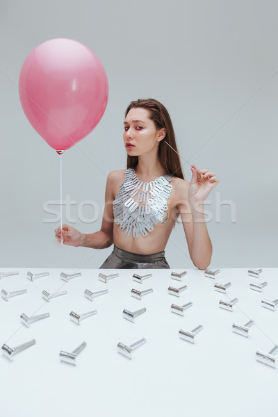 Vrouw mes ketting roze ballon Stockfoto © deandrobot