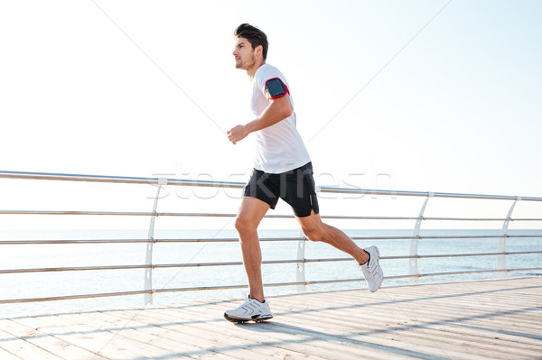 [[stock_photo]]: Jeune · homme · athlète · courir · pier · matin · jeunes