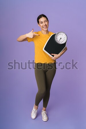 Foto stock: Retrato · sorridente · jovem · mulher · grávida · peso