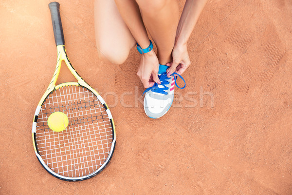 Tennisspeler schoenveters buitenshuis gezondheid sport schoen Stockfoto © deandrobot