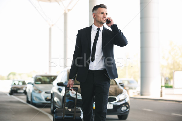 Foto stock: Maduro · empresário · falante · telefone · móvel · caminhada · fora