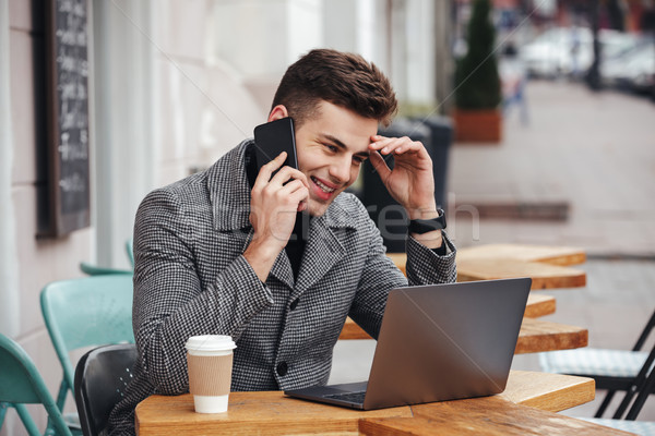 Portret continut tip potabilă cafea stradă Imagine de stoc © deandrobot