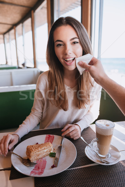 Bild hübsche Frau Datum Kaffeehaus Sitzung Tabelle Stock foto © deandrobot