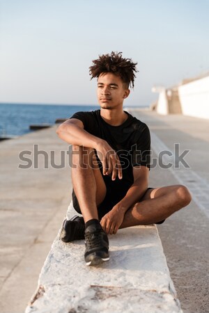 Porträt konzentriert Sportler Planke Ausübung Freien Stock foto © deandrobot