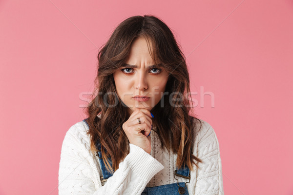 Stockfoto: Ernstig · brunette · vrouw · toevallig · kleding