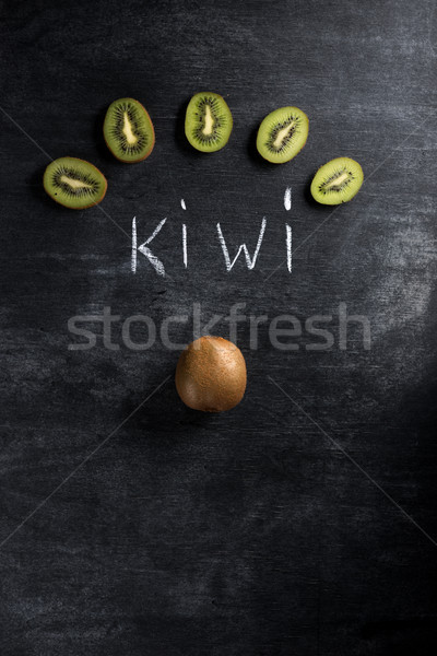 Kiwi donkere schoolbord top afbeelding Stockfoto © deandrobot
