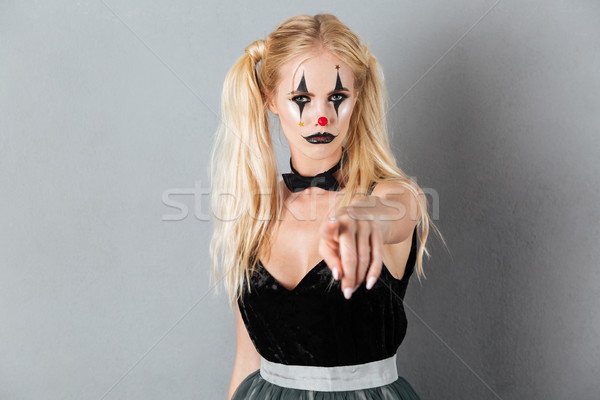 Porträt ernst blonde Frau Halloween Clown Make-up Stock foto © deandrobot