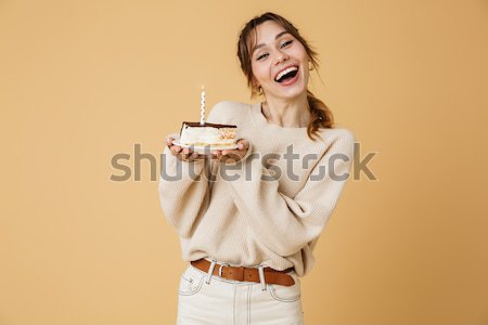 Retrato feliz bastante menina alimentação croissant Foto stock © deandrobot