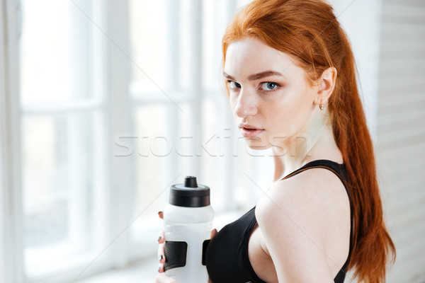 Retrato bastante fitness menina Foto stock © deandrobot