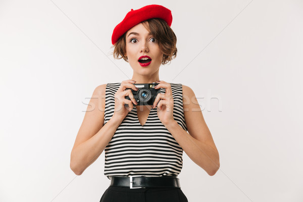 Porträt freudige Frau tragen rot Baskenmütze Stock foto © deandrobot