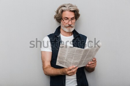 Stockfoto: Zakenman · naar · camera · portret · ernstig