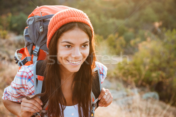 Porträt jungen Wandern Frau Freien Sonne Stock foto © deandrobot