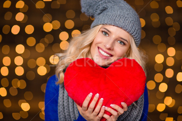 Feliz mujer rojo corazón vacaciones Foto stock © deandrobot