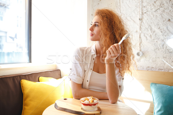 Stockfoto: Ernstig · jonge · dame · vergadering · cafe