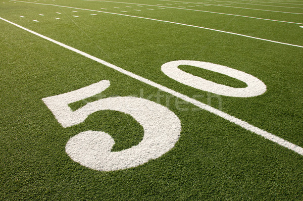 ストックフォト: アメリカン · フットボールの競技場 · 50 · 行 · クローズアップ · 草