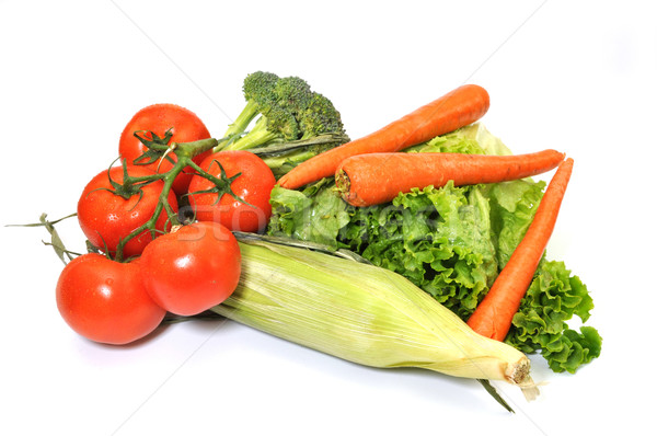 Verde salată verde roşii broccoli morcovi porumb Imagine de stoc © dehooks