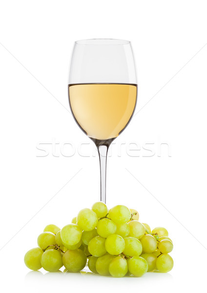 Zdjęcia stock: Szkła · białe · wino · zielone · winogrona · biały · owoców · tle