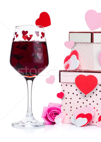 [[stock_photo]]: Verre · vin · rouge · coeur · rose · coffret · cadeau · rose