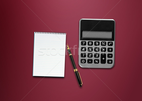 Calculator stilou hartie goala tabel birou hârtie Imagine de stoc © designsstock