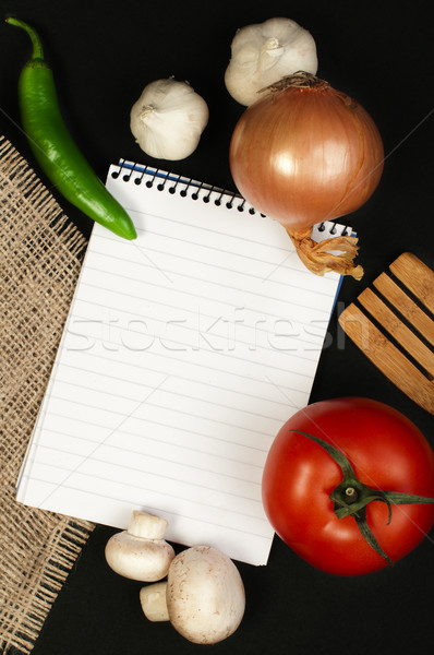 Blocnotes scrie retete legume in jurul frunze Imagine de stoc © deyangeorgiev
