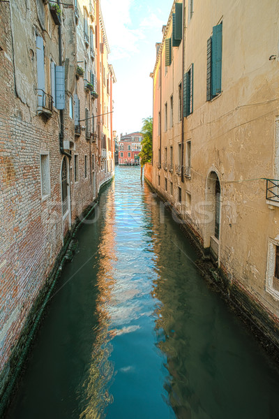 Antigo edifícios canal Veneza barcos casa Foto stock © deyangeorgiev