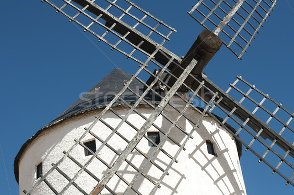 Witte oude windmolen vin gebouw Stockfoto © deyangeorgiev