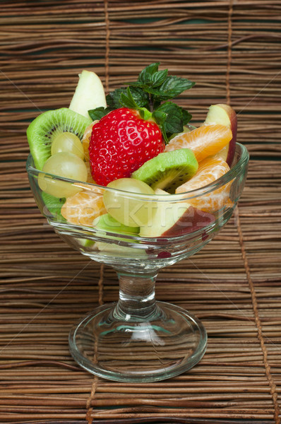 Salade de fruits verre bol bois pomme vert [[stock_photo]] © deyangeorgiev