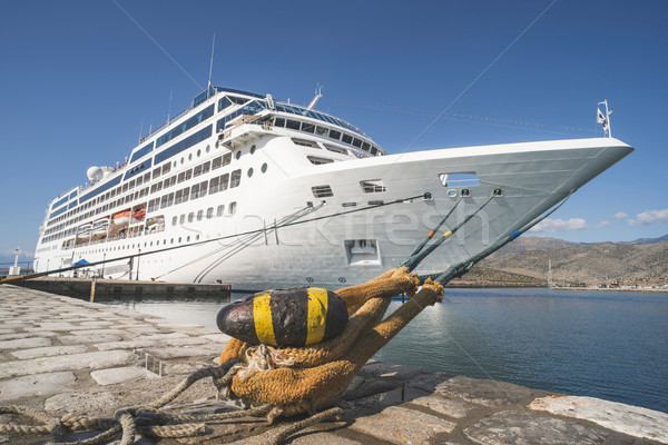 Grande navio de cruzeiro branco dia Grécia céu Foto stock © deyangeorgiev