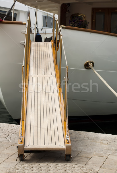 Jacht abordaż drabiny drewna słońce morza Zdjęcia stock © deyangeorgiev