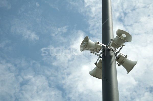 Doğal gökyüzü sokak iletişim çelik bilgi Stok fotoğraf © deyangeorgiev