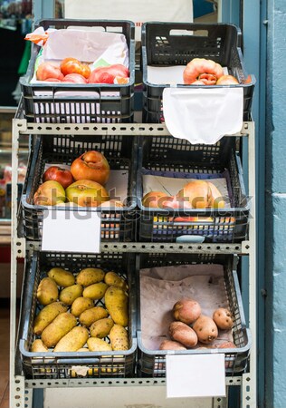 őszibarackok nagybani eladás piac étel bolt mezőgazdaság Stock fotó © deyangeorgiev
