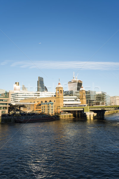 Ciudad Londres thames sol azul claro cielo Foto stock © deyangeorgiev