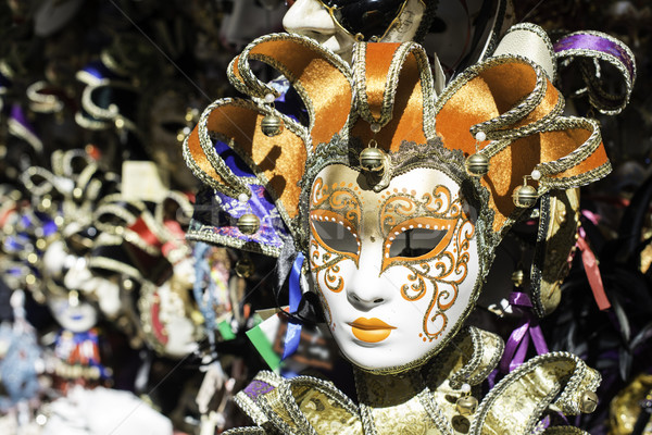Venetian carnaval masti vânzare piaţă faţă Imagine de stoc © deyangeorgiev