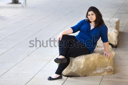 Toevallig vrouw stedelijke milieu voorraad foto Stockfoto © dgilder