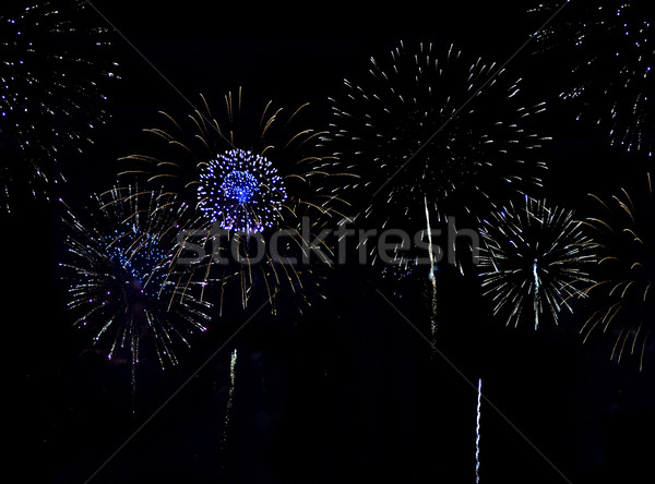 Negyedik tűzijáték Stock fotó © dgilder