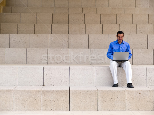 Latino zakenman laptop knap surfen internet Stockfoto © dgilder